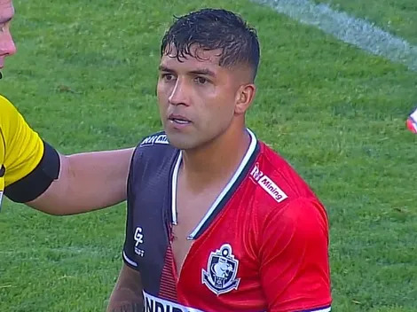 Surrealismo en la B: una corchetera apareció en pleno duelo de la Liguilla del Ascenso