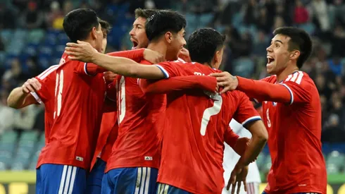 Chile venció a Perú por 2-1.