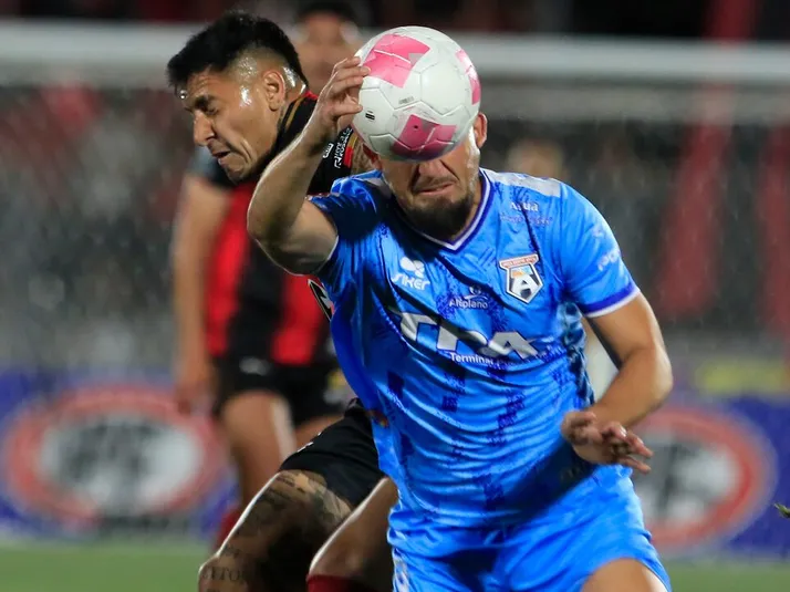 Nacido en la U, hoy lucha por el ascenso y revive triste recuerdo: "Le robaron allá en..."