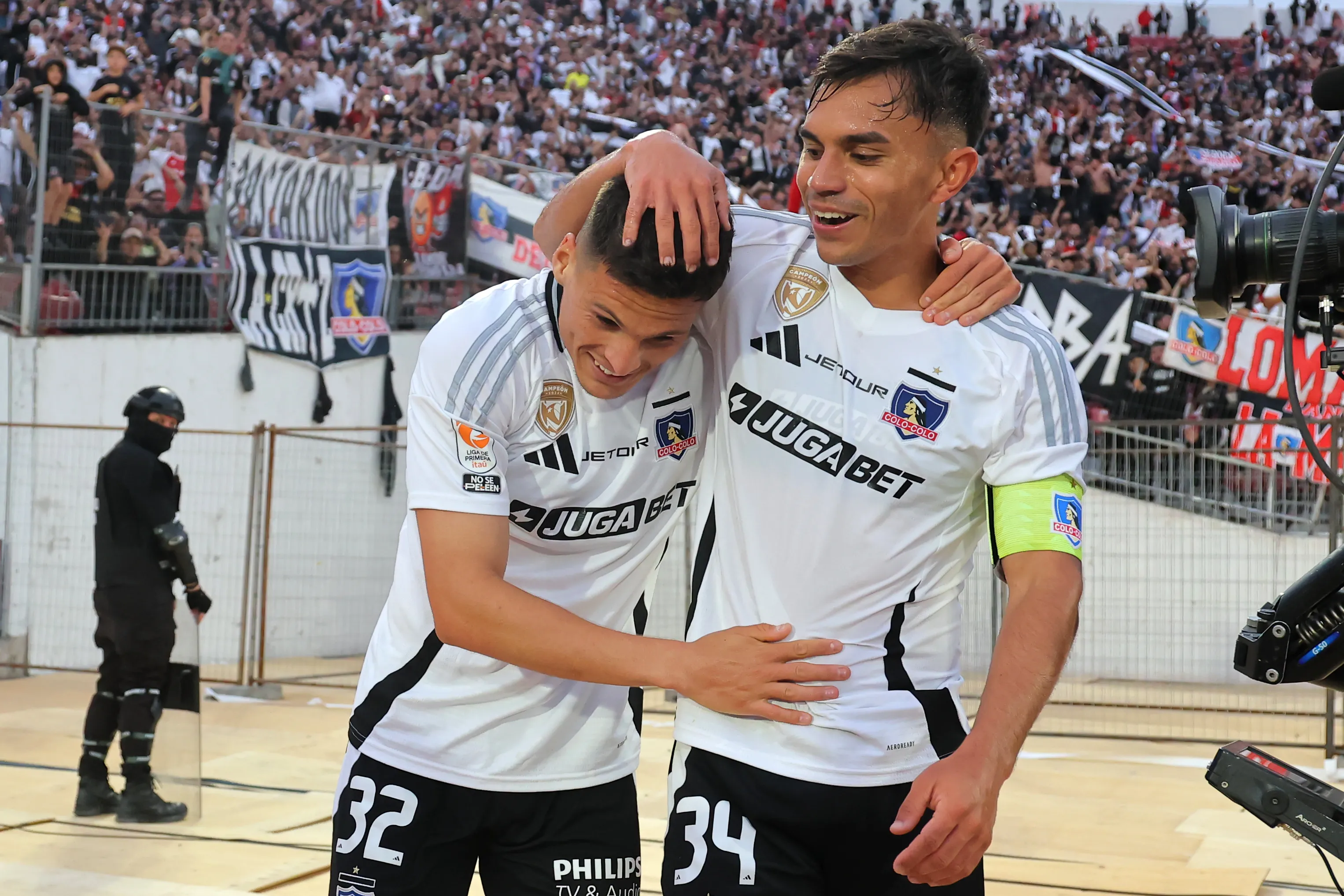 Lucas Cepeda y Vicente Pizarro diría adiós en Colo Colo. (Foto: Javier Torres/Photosport)