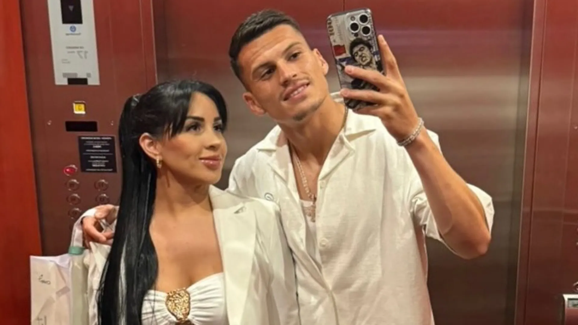 Steffy Elizondo y Lucas Cepeda se muestran por primera vez juntos en fotografías oficiales | FOTO: Instagram