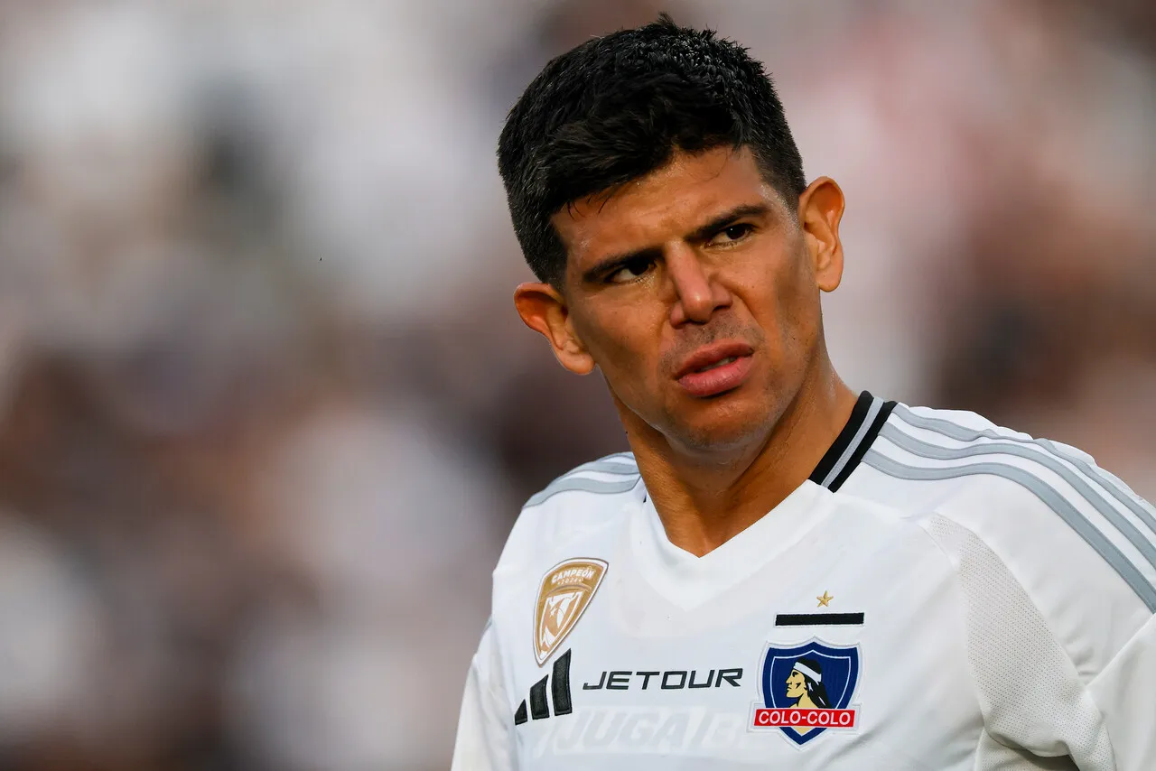 Esteban Pavez se llenó de críticas en Colo Colo. | Foto: Photosport