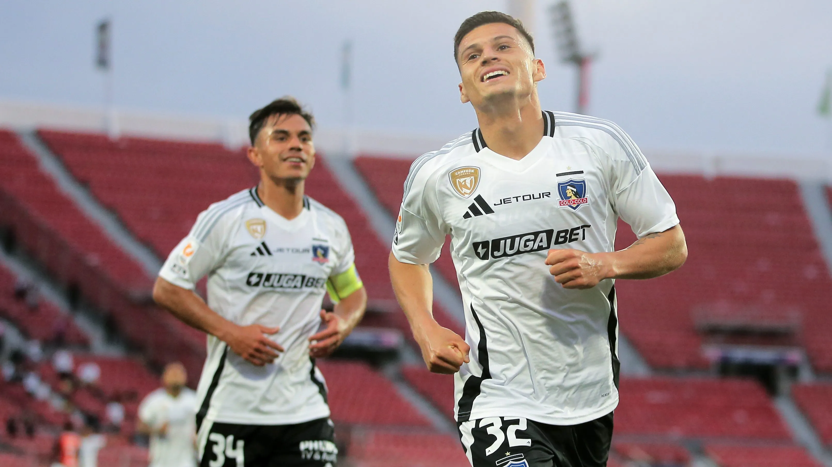 Lucas Cepeda y Vicente Pizarro tendrán que ser vendidos en Colo Colo. (Foto: Javier Torres/Photosport)