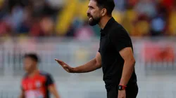 DT de Unión Española se niega a pensar en el descenso.