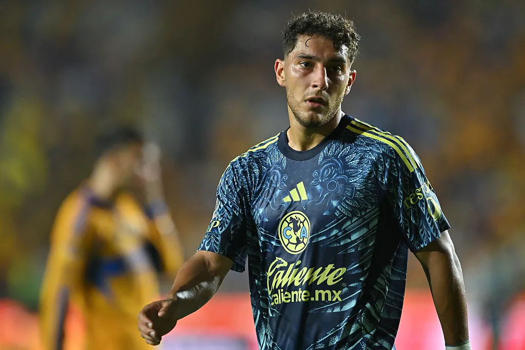 El uruguayo Sebastián Cáceres asoma como posible refuerzo albo (Photo by Azael Rodriguez/Getty Images)