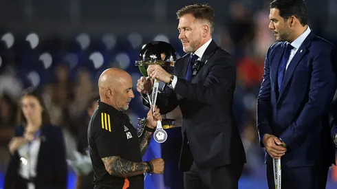 Sampaoli tuvo feo gesto.