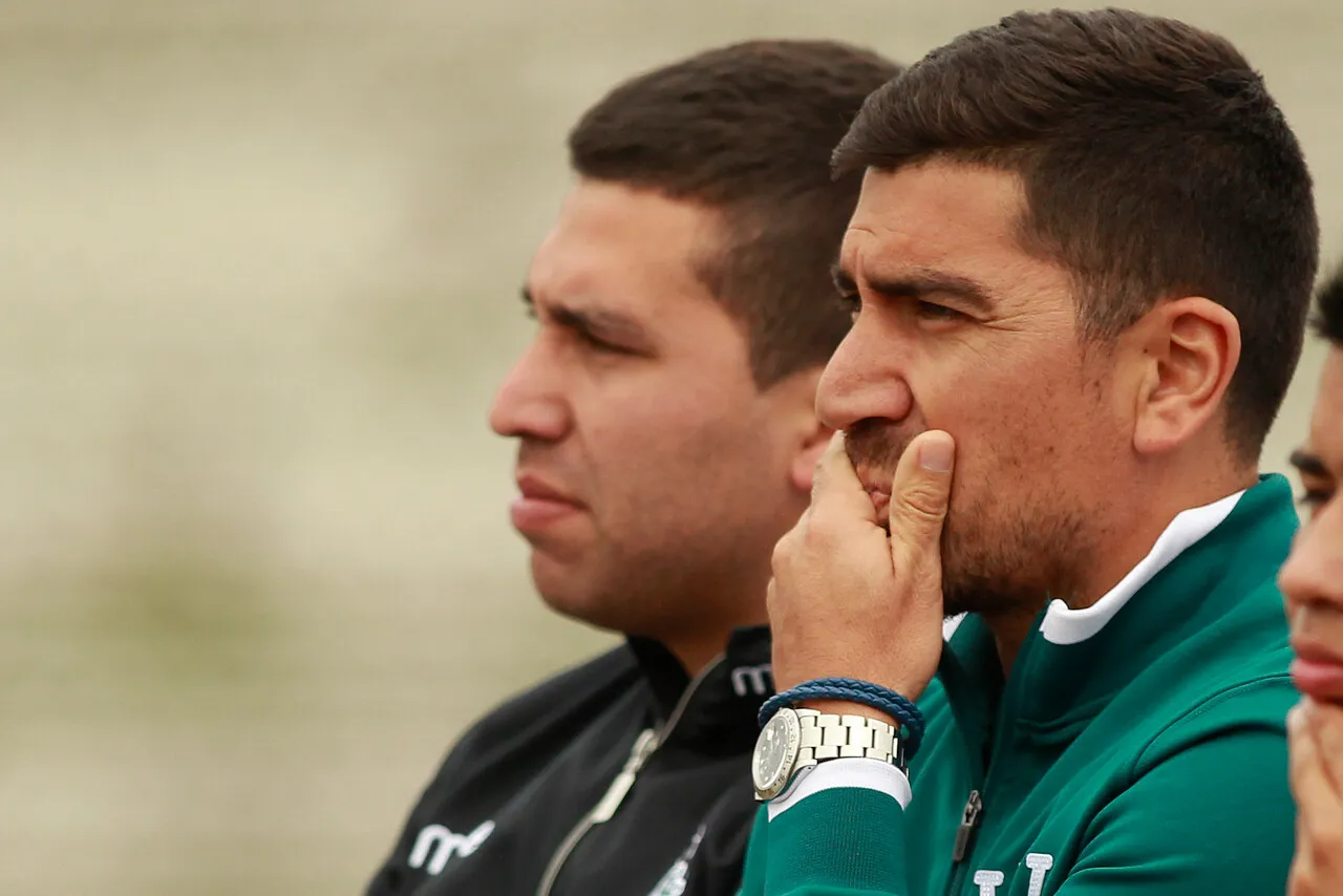 David Pizarro se ilusiona con dirigir a Santiago Wanderers. | Foto: Photosport