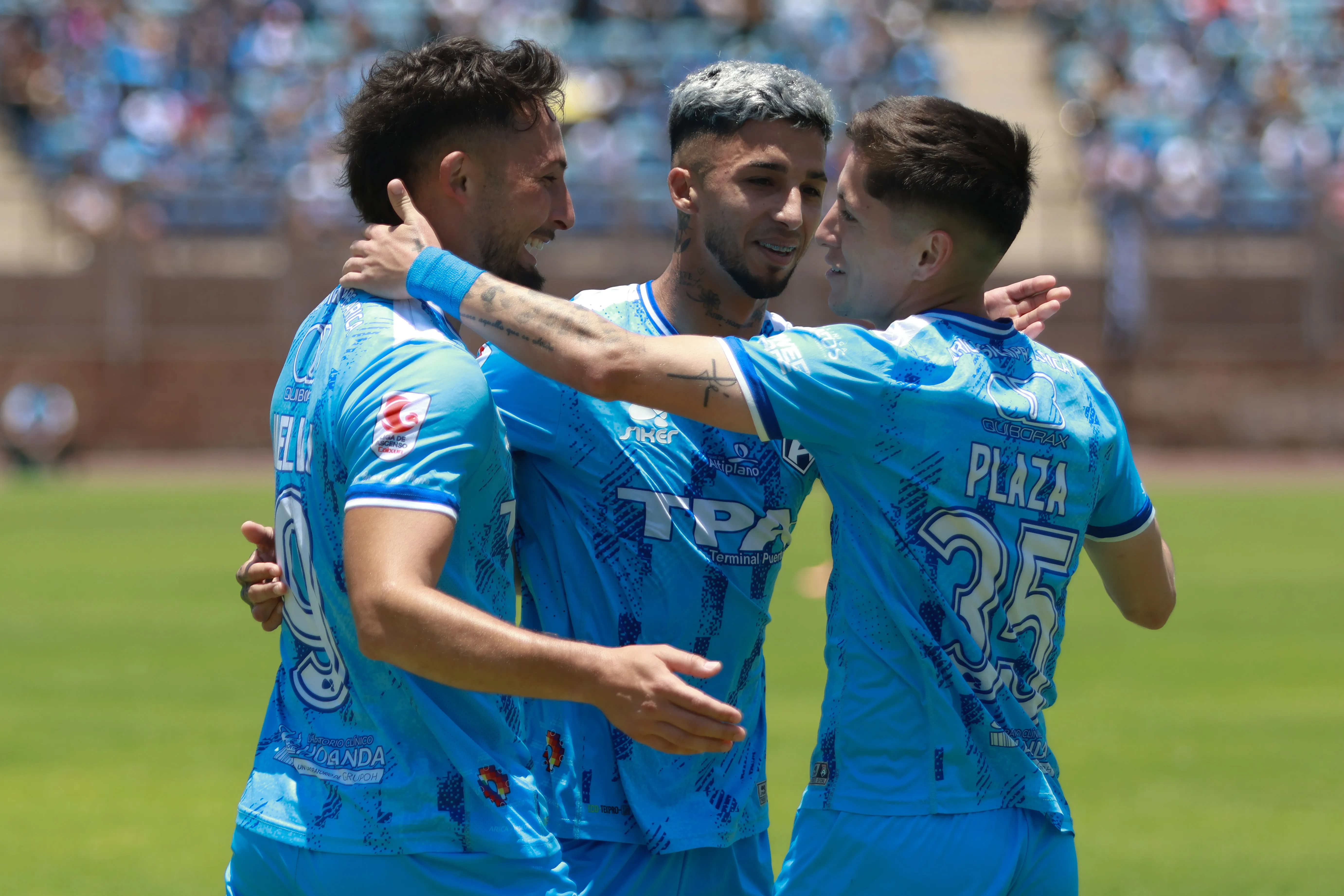 Los jugadores de San Marcos de Arica celebrando su paso a semifinales | FOTO: Andy Manzanares/Photosport