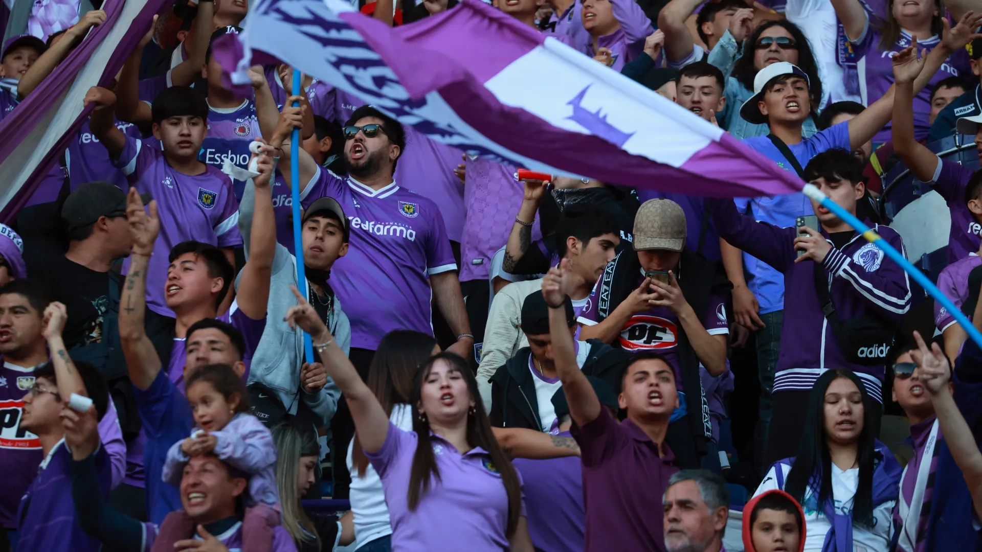 Los hinchas lillas llegaran en masa a ver al club de sus amores | FOTO: Photosport