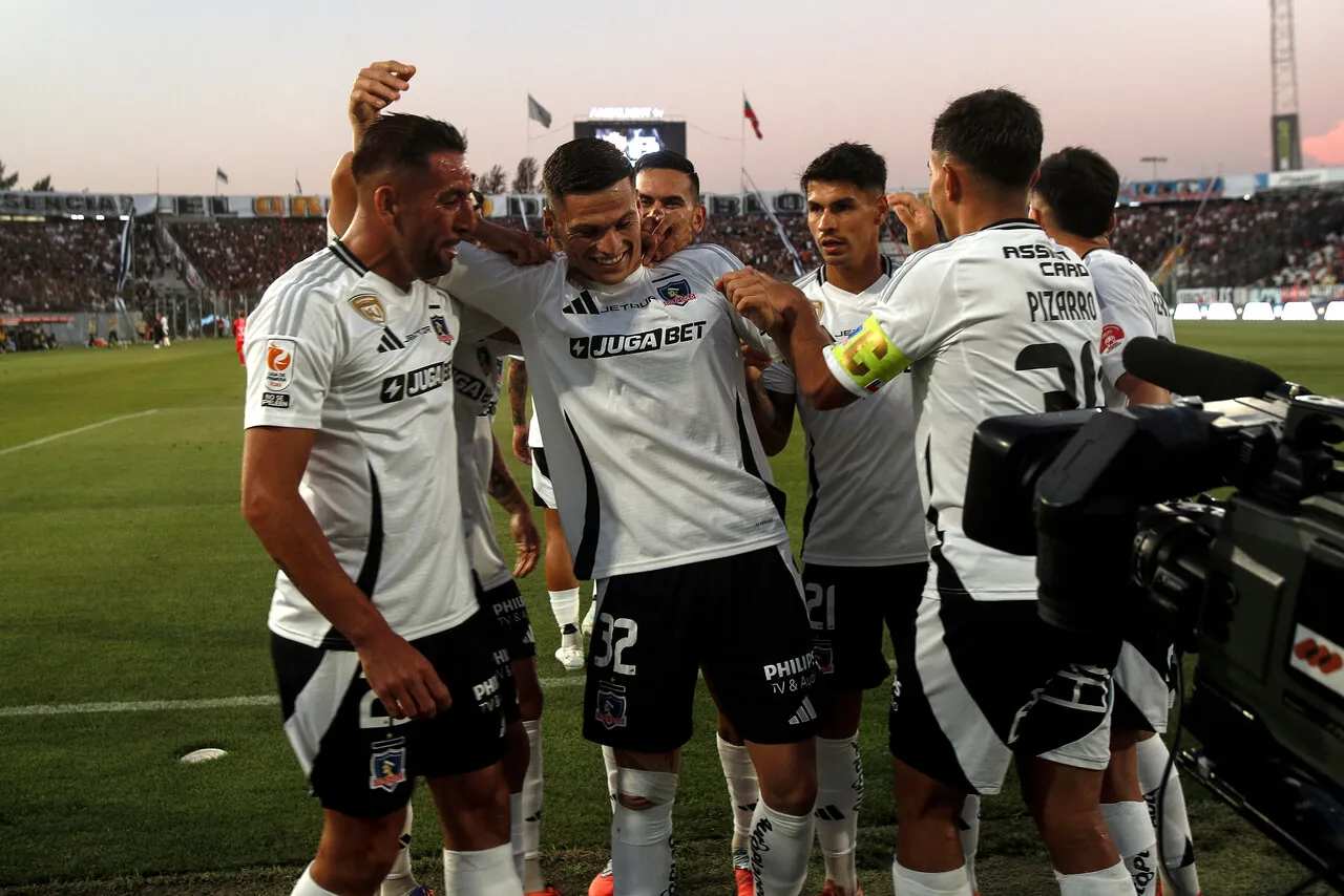 Colo Colo golea parcialmente a La Calera en el Estadio Monumental (Foto: Photosport)