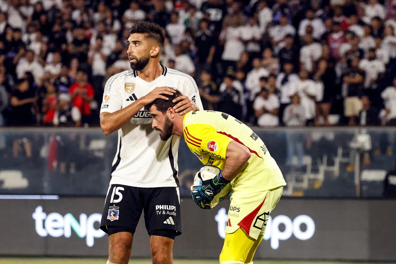 Amor se quiere quedar en Colo Colo. | Foto: Photosport