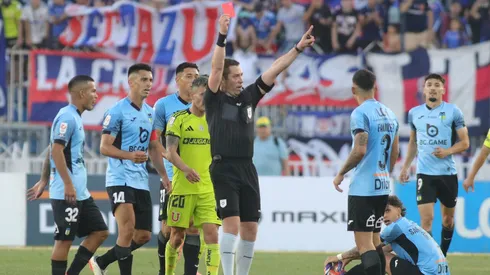 Figura de O'Higgins pega el grito al cielo por el arbitraje tras caer ante la U