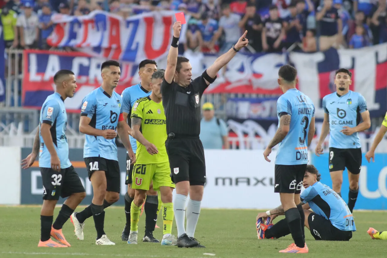 El DT de O’Higgins cargó contra el árbitro | Foto: Photosport