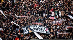 Colo Colo, otra vez, sufre por sus hinchas.