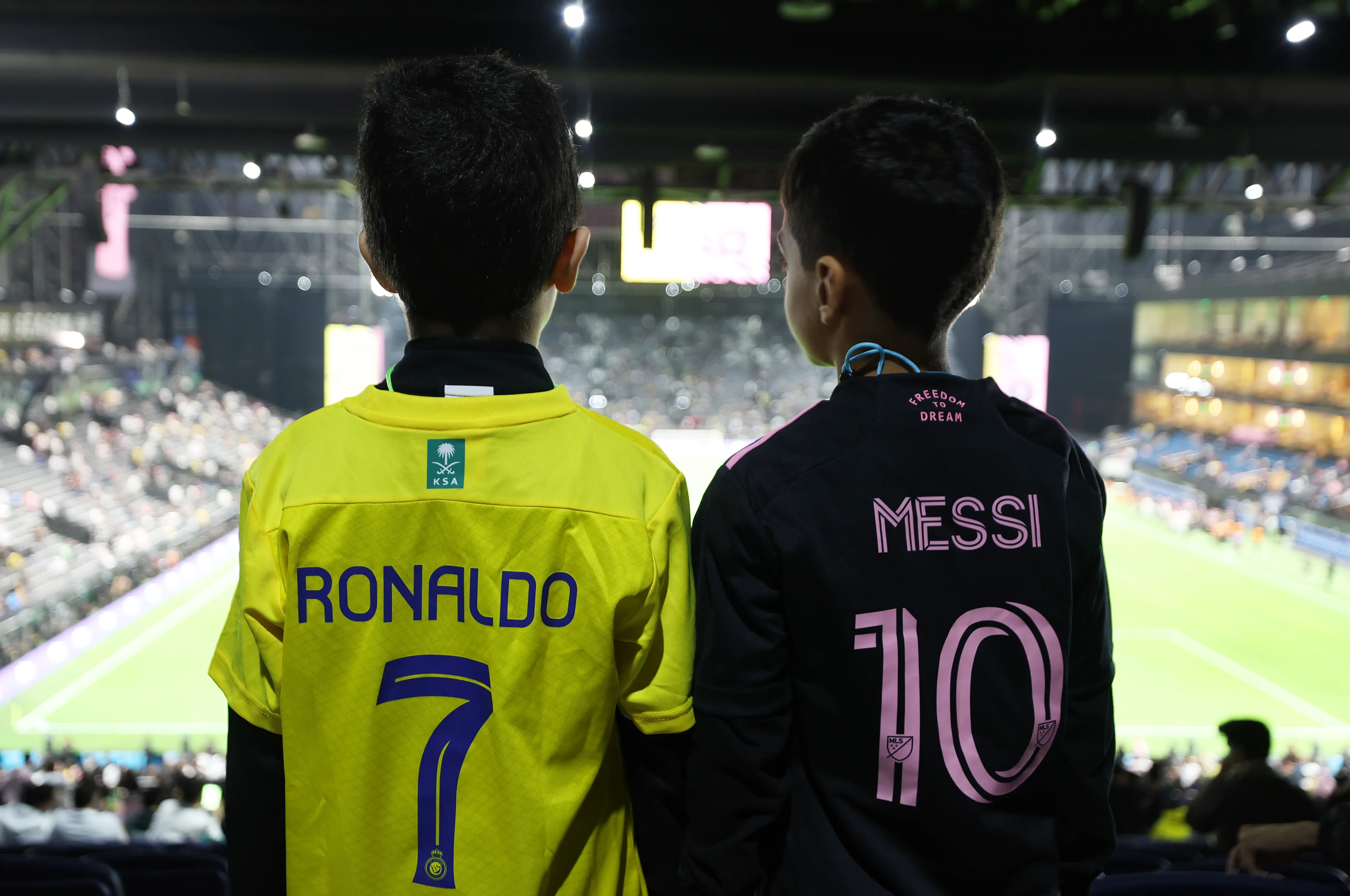 El fin de la era Messi y Ronaldo comienza a llegar a su fin | FOTO: Yasser Bakhsh/Getty Images
