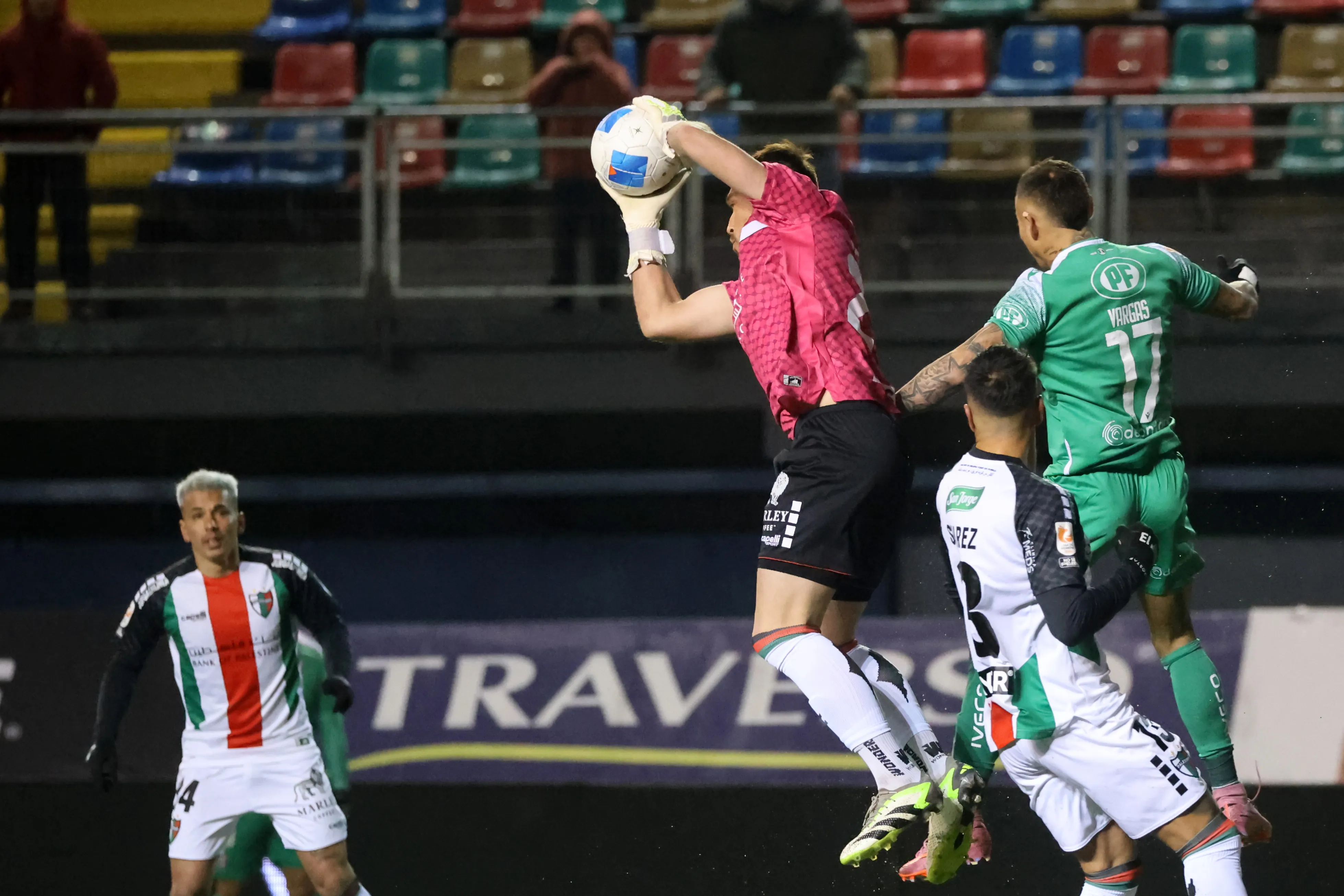Reciéntemente, Zanahoria Pérez fue operado y no estará en las dos últimas fechas de la Liga de Primera | FOTO: Oyarzun/Photosport