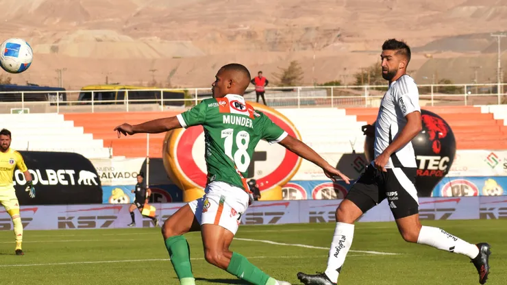Colo Colo comenzó cayendo frente a Cobresal tras una chambonada monumental de Emiliano Amor (Foto: Photosport)