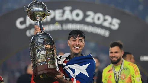 Erick Pulgar y su festejo a lo chileno tras ganar la Copa Libertadores