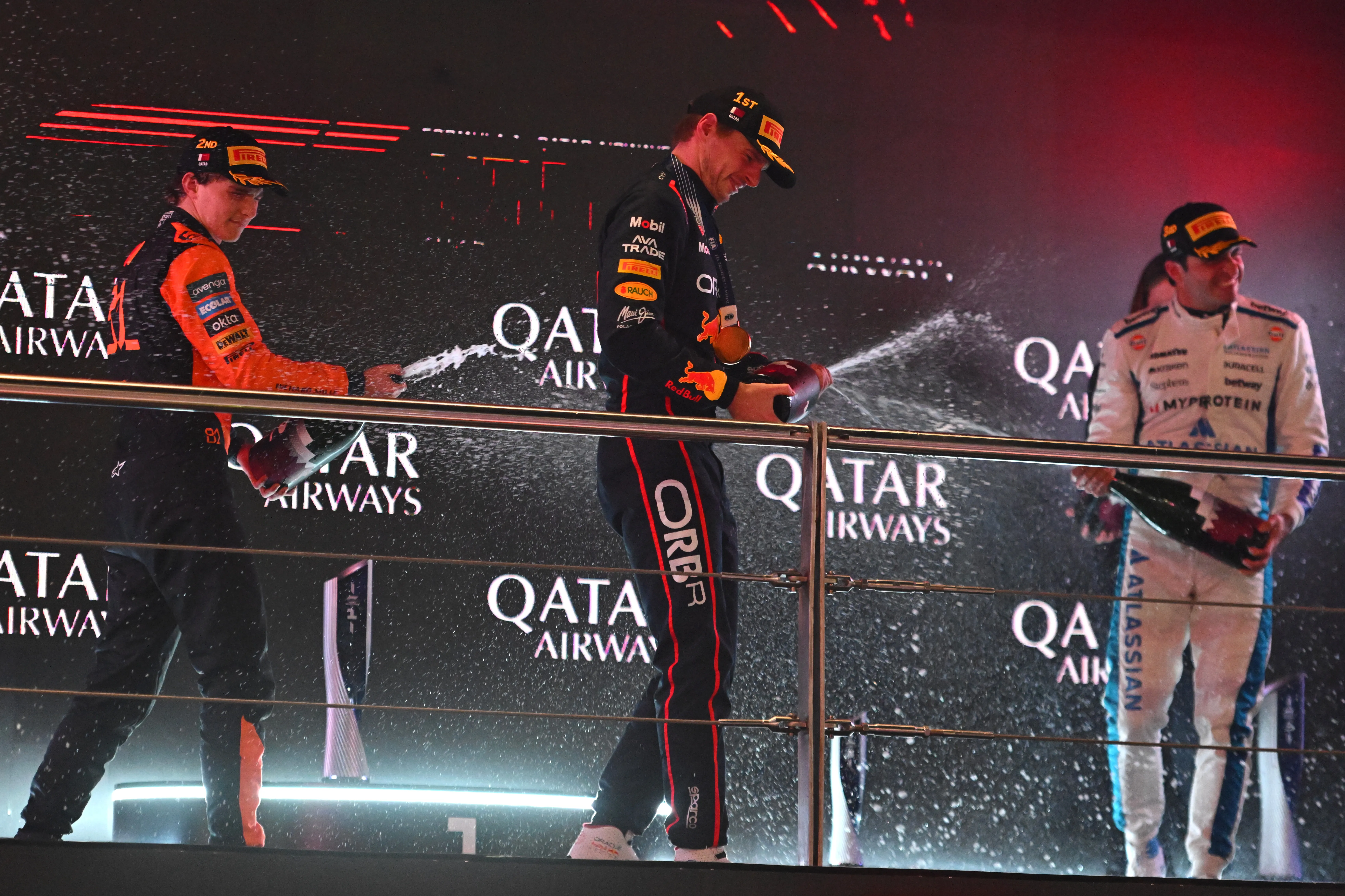 Max Verstappen consiguió su séptima victoria de este 2025. (Foto: Rudy Carezzevoli/Getty Images)