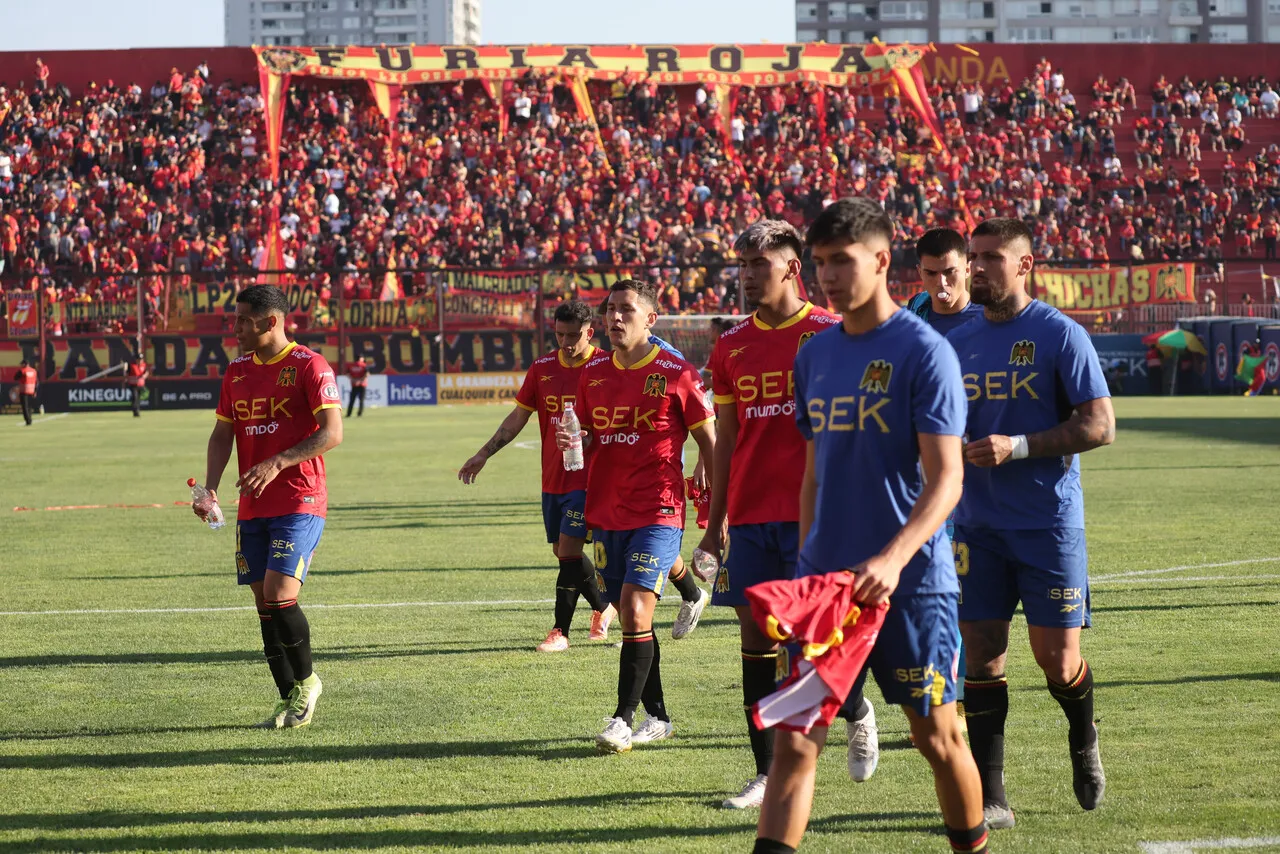 Unión Española bajó a la Primerra B. | Foto: Photosport