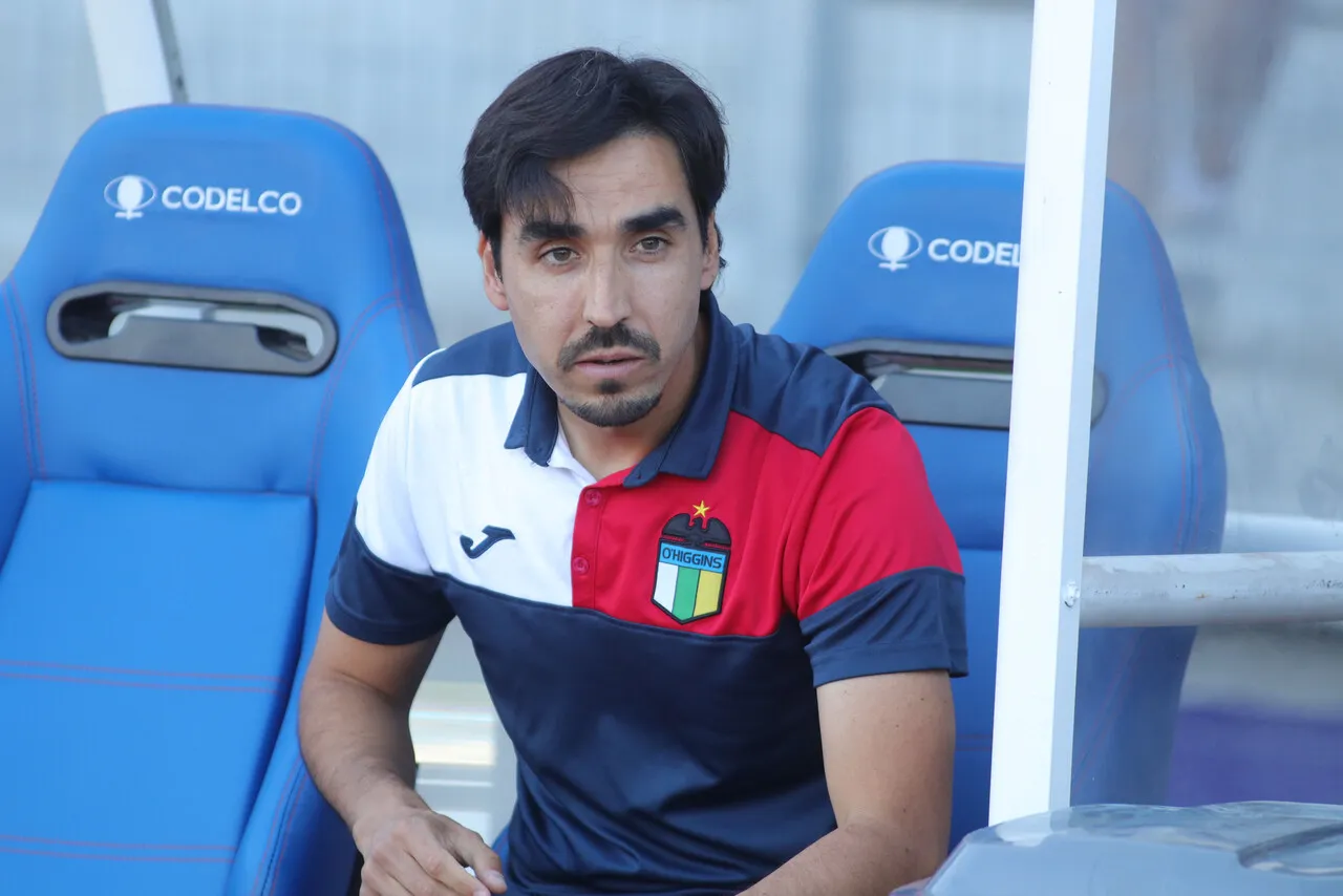 Caamaño descarta a Meneghini | Foto: Photosport