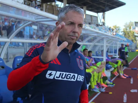 Tras la salida de Álvarez: la IA sorprende con su candidato para la banca de la U