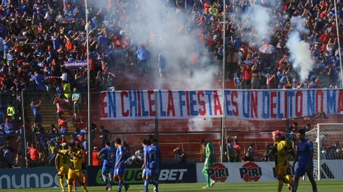 Serios incidentes en el partido de U. de Chile vs. Coquimbo Unido.(Foto: Jonnathan Oyarzún/Photosport)