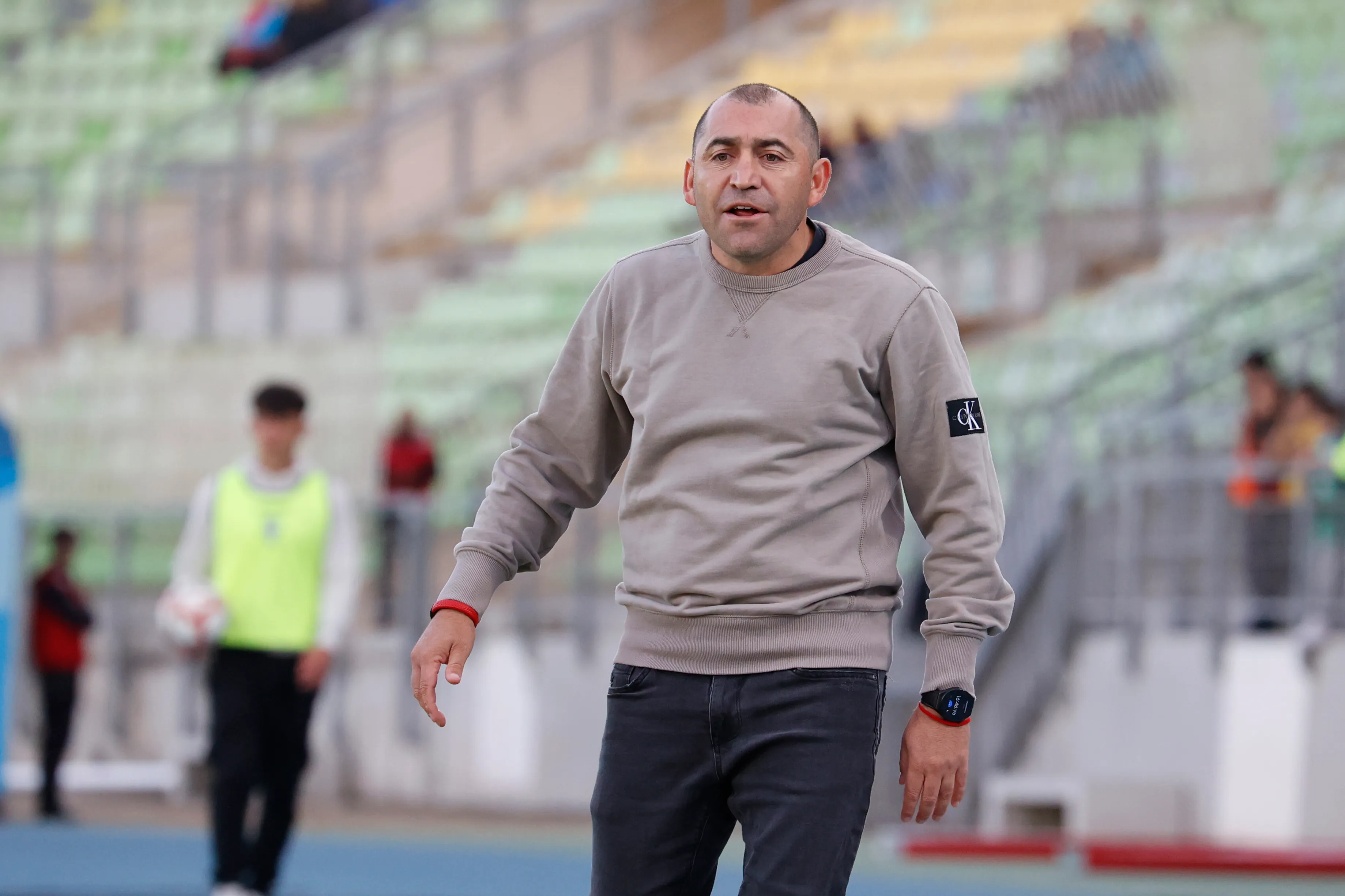 La Nona Muñoz es uno de los técnicos de “moda” del fútbol chileno | FOTO: Raul Zamora/Photosport