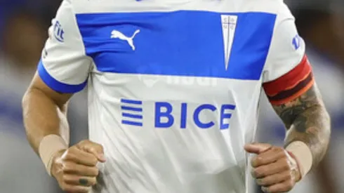 La UC se despediría de prominente figura.