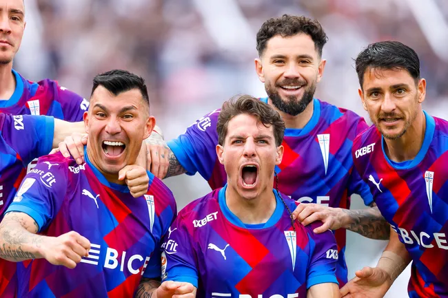 Medel y Zampedri seguirán en la UC | Foto: Photosport