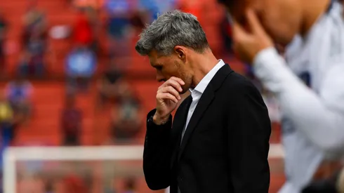 Fernando Ortiz al borde de las lágrimas en la conferencia de prensa