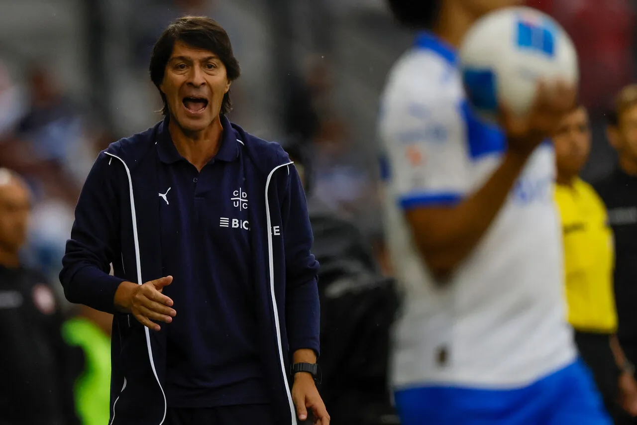 Medel alabó a Garnero. | Foto: Photosport