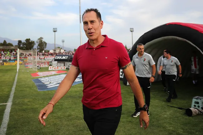 Bovaglio no sigue en Palestino | Foto: Photosport