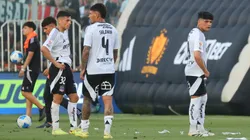 El plantel de Colo Colo se reunión este lunes en el Monumental. (Foto: Jonnathan Oyarzún/Photosport)