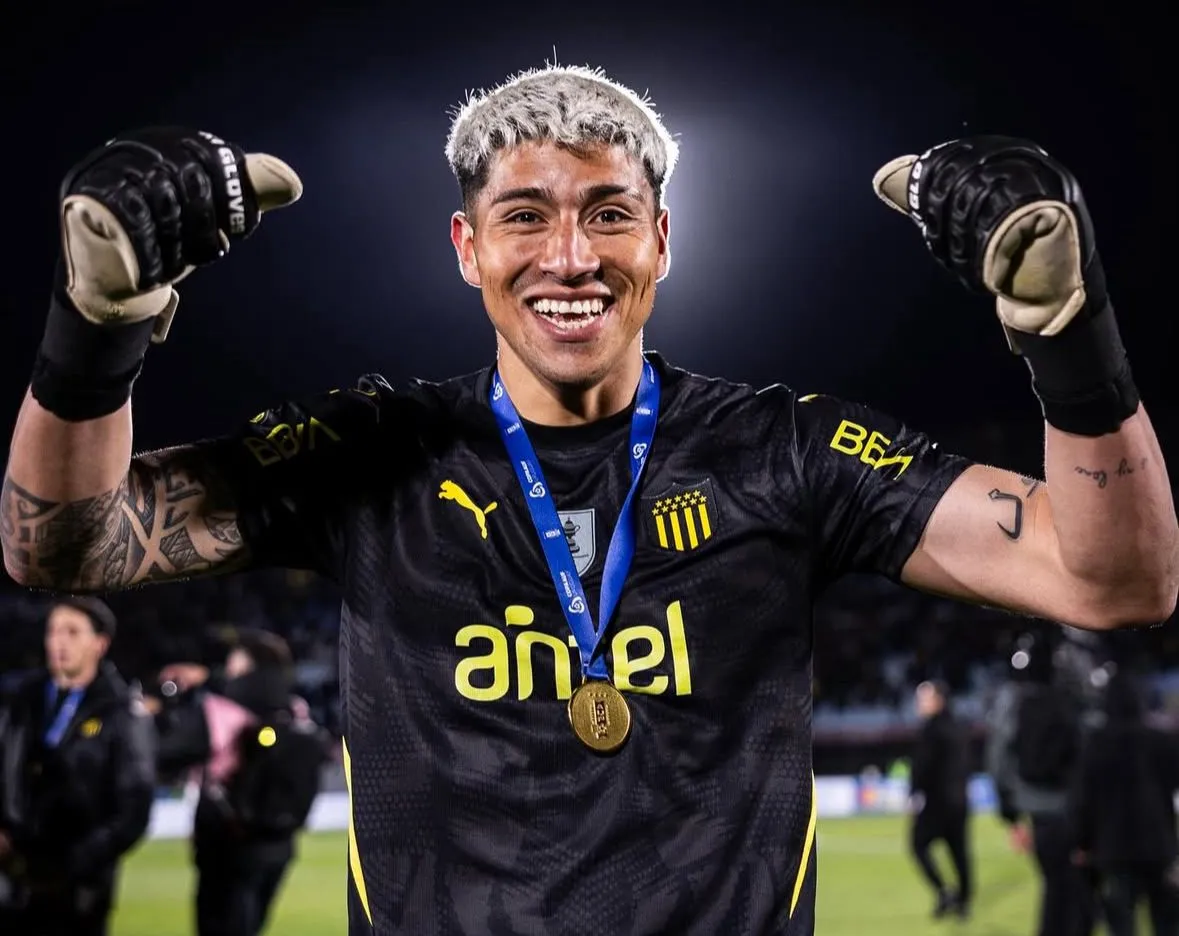 Brayan Cortés consiguió dos títulos en su paso por Peñarol. (Foto: @oficialcap)