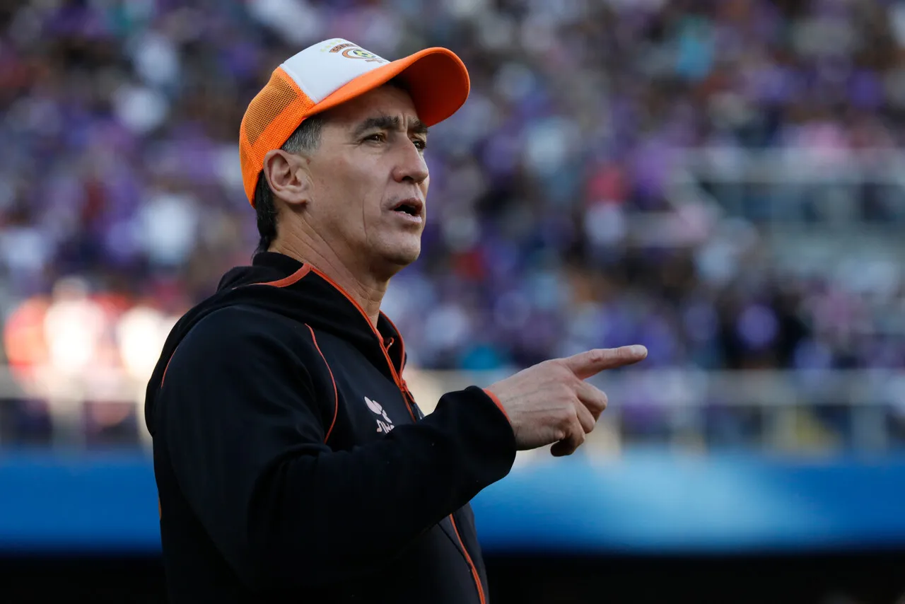 Bravo seguirá en Cobreloa | Foto: Photosport