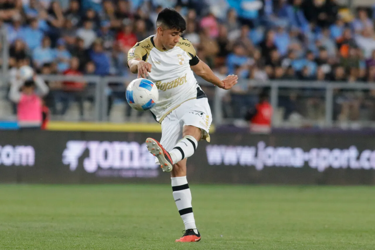 En Colo Colo le pegan un portazo a Galani | Foto: Photosport