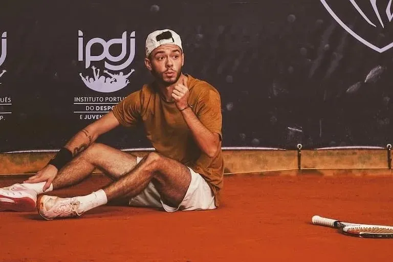 Quentin Folliot fue sancionado por 20 años de suspensión (Facebook).