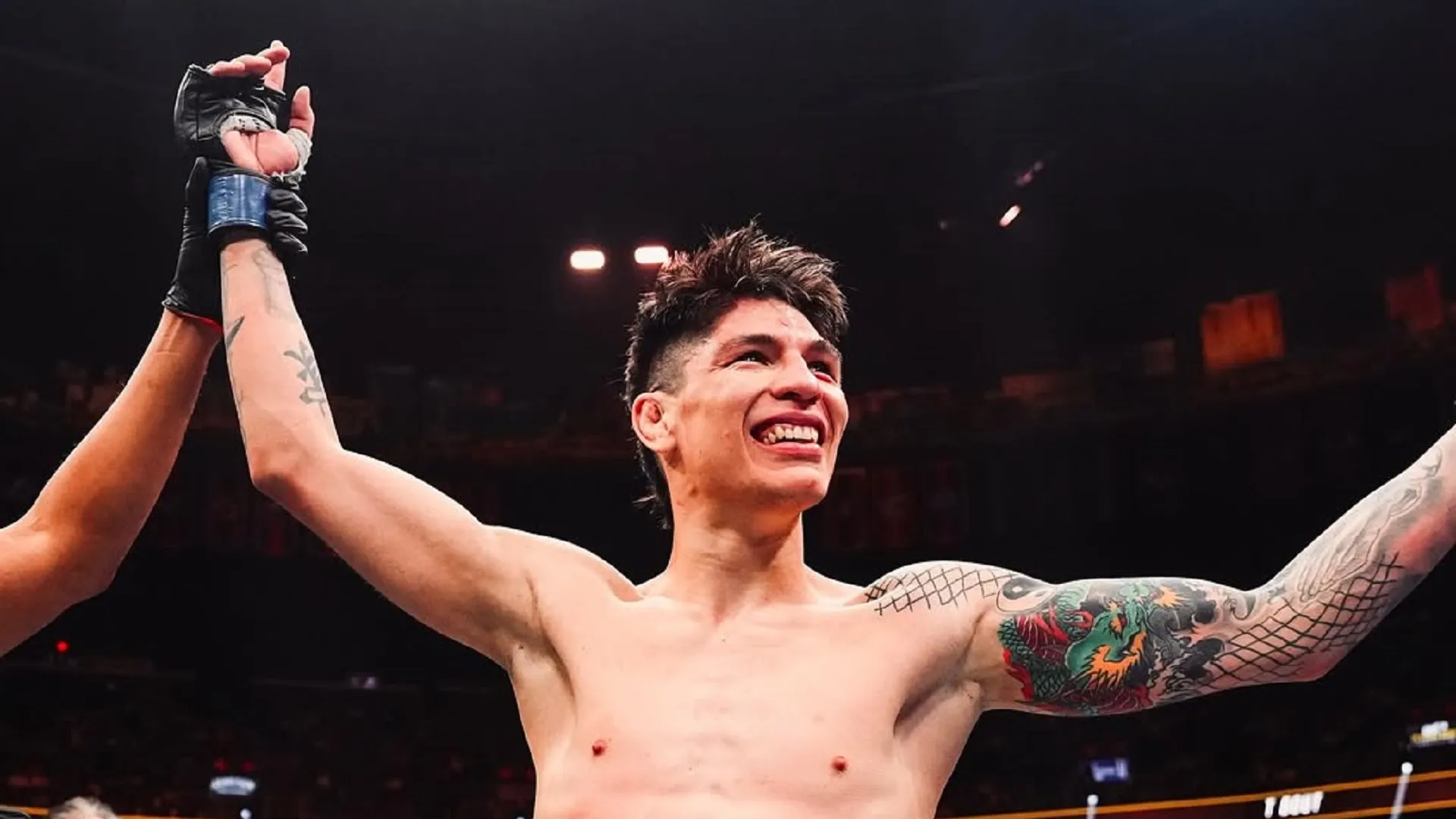 El peleador chileno sería parte de los comentaristas en español de UFC.