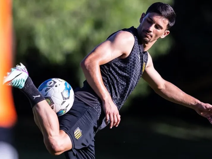 Aseguran que la U quedó fuera de carrera por este goleador