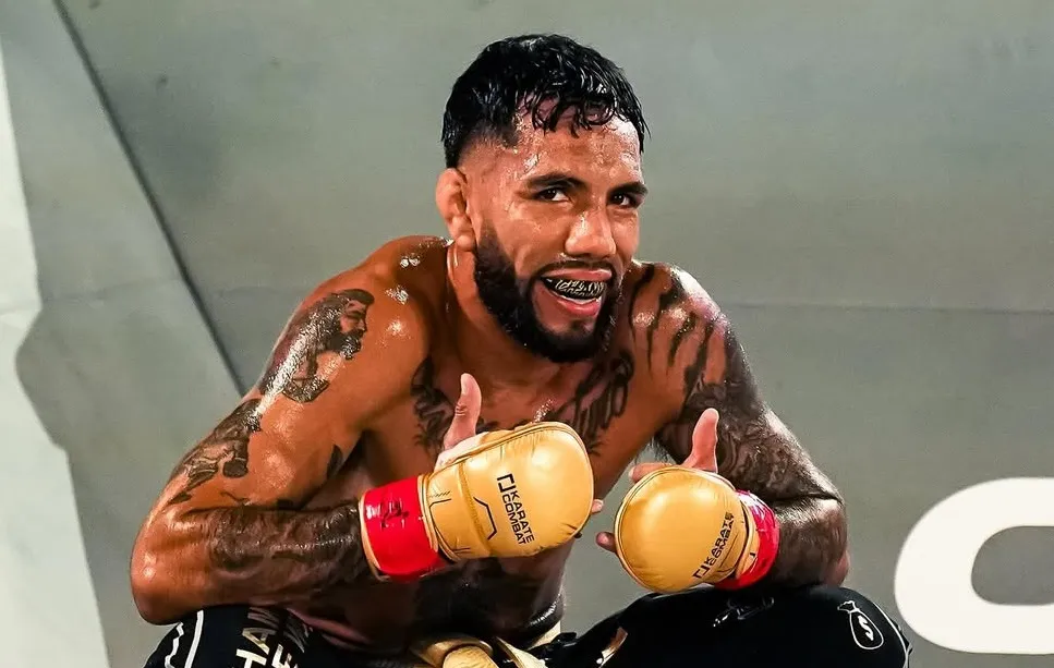 Arturo Vergara no echa pie a atrás en su sueño de llegar a UFC tras ser campeón del mundo en el peso gallo en la empresa Karate Combat (Foto: Instagram Makako Floww)