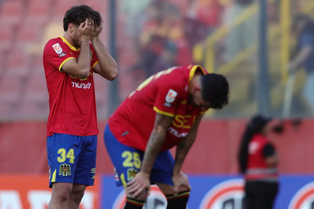 Unión Española comenzó la ‘Operación Retorno’ tras el descalabro de esta temporada (Photosport).