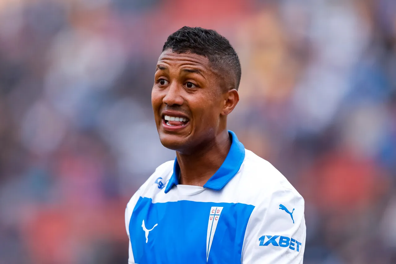 El futuro de Valencia en la UC se complica | Foto: Photosport