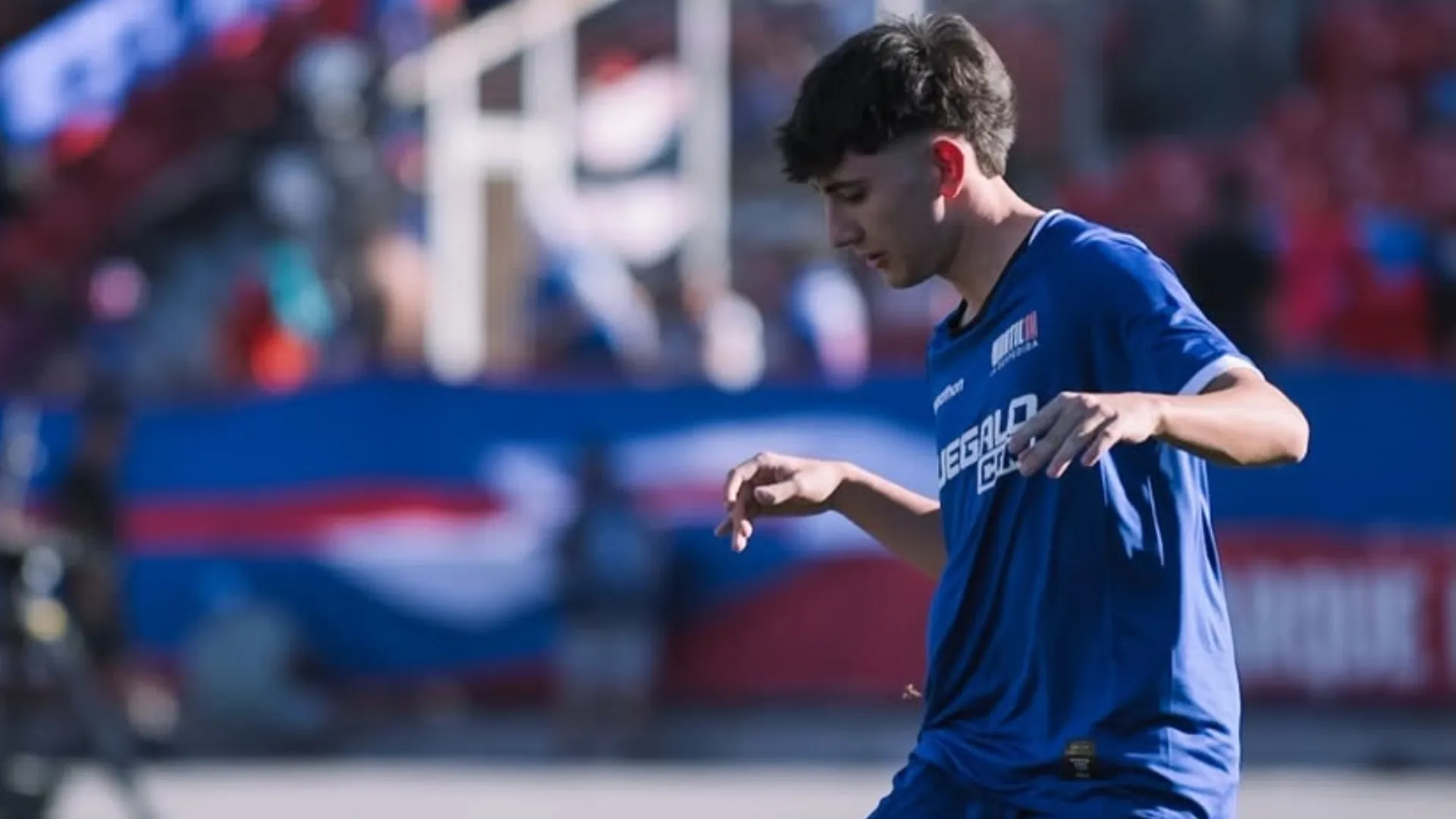 Valentín Montillo participó en la despedida de su padre Walter en el Estadio Nacional | FOTO: Instagram