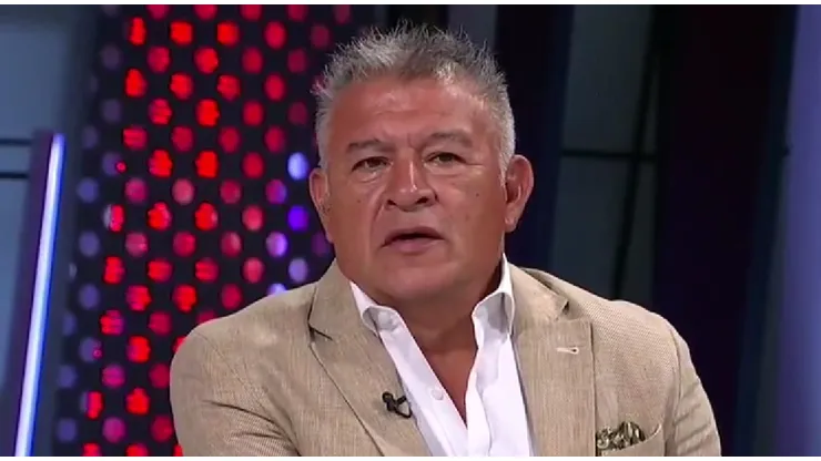 Claudio Borghi criticó duramente al fútbol chileno.