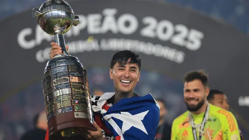 Erick Pulgar deja locos a los hinchas del Flamengo (Photo by Buda Mendes/Getty Images)