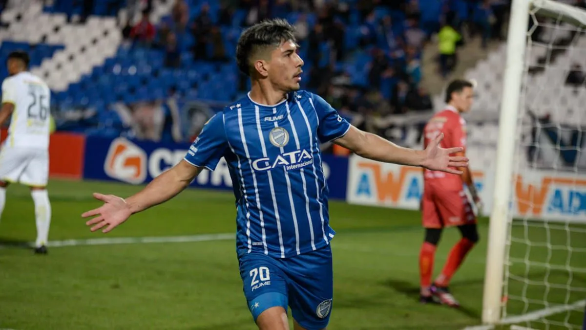 En Godoy Cruz no quieren nada con Salomón Rodríguez.