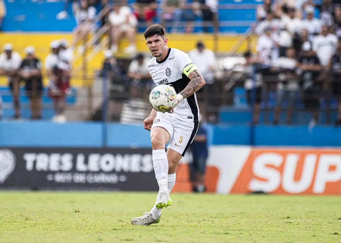 Junior Barreto ha portado la cinta de capitán en Olimpia de Paraguay. (Foto: Instagram)