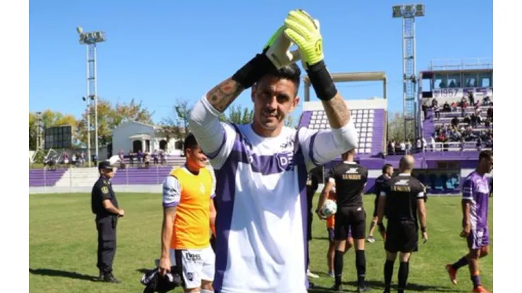 Jugador del Villa Dálmine se enteró de su despido por Instagram (Foto: captura)