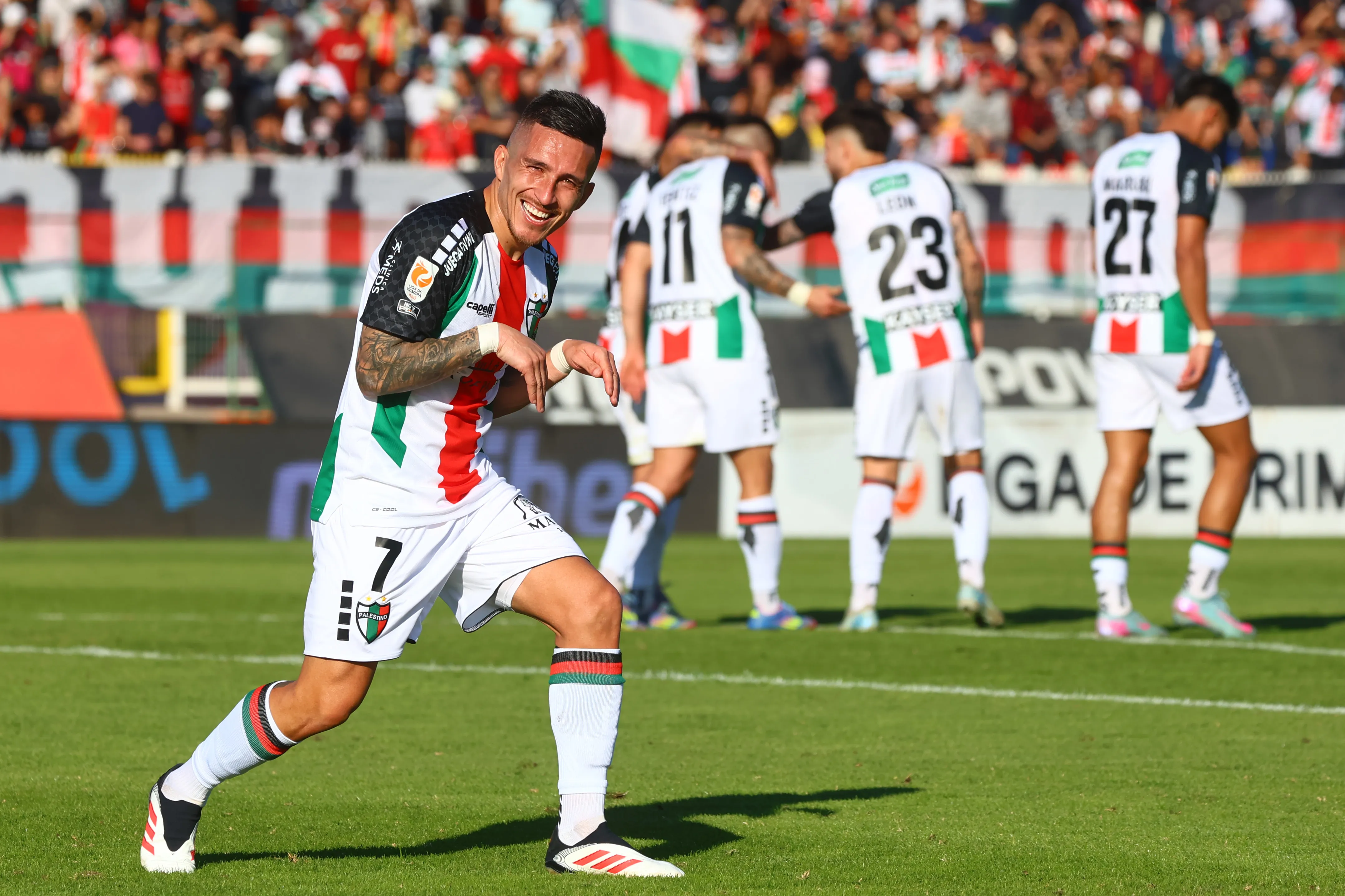 En la última temporada, Carrasco disputó 39 partidos: convirtió 8 goles y aportó con 4 asistencias | FFOTO: Jonnathan Oyarzun/Photosport